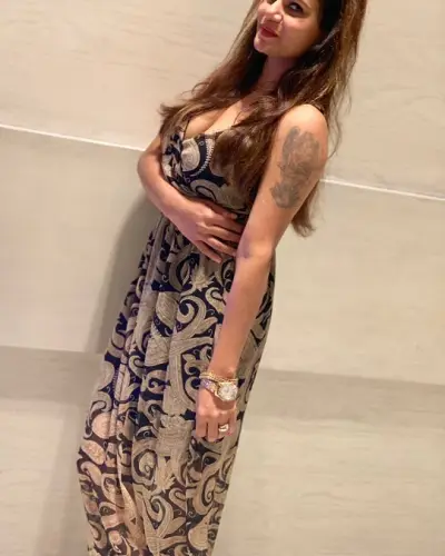 Ambad Escort