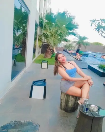 Escort Ambad